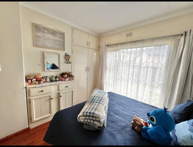 4 BEDROOM HOUSE FOR SALE IN RIDGEWAY